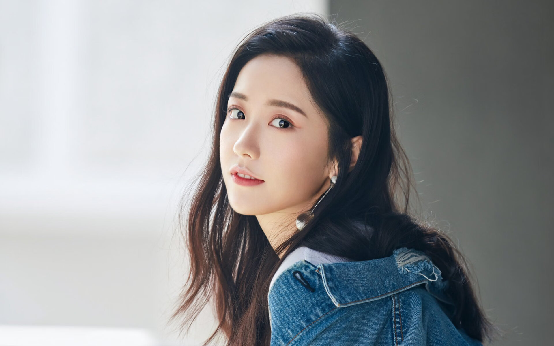 JIU YOU GAME-_光影攀岩秀：视觉盛宴与运动激情结合_，攀岩摄影